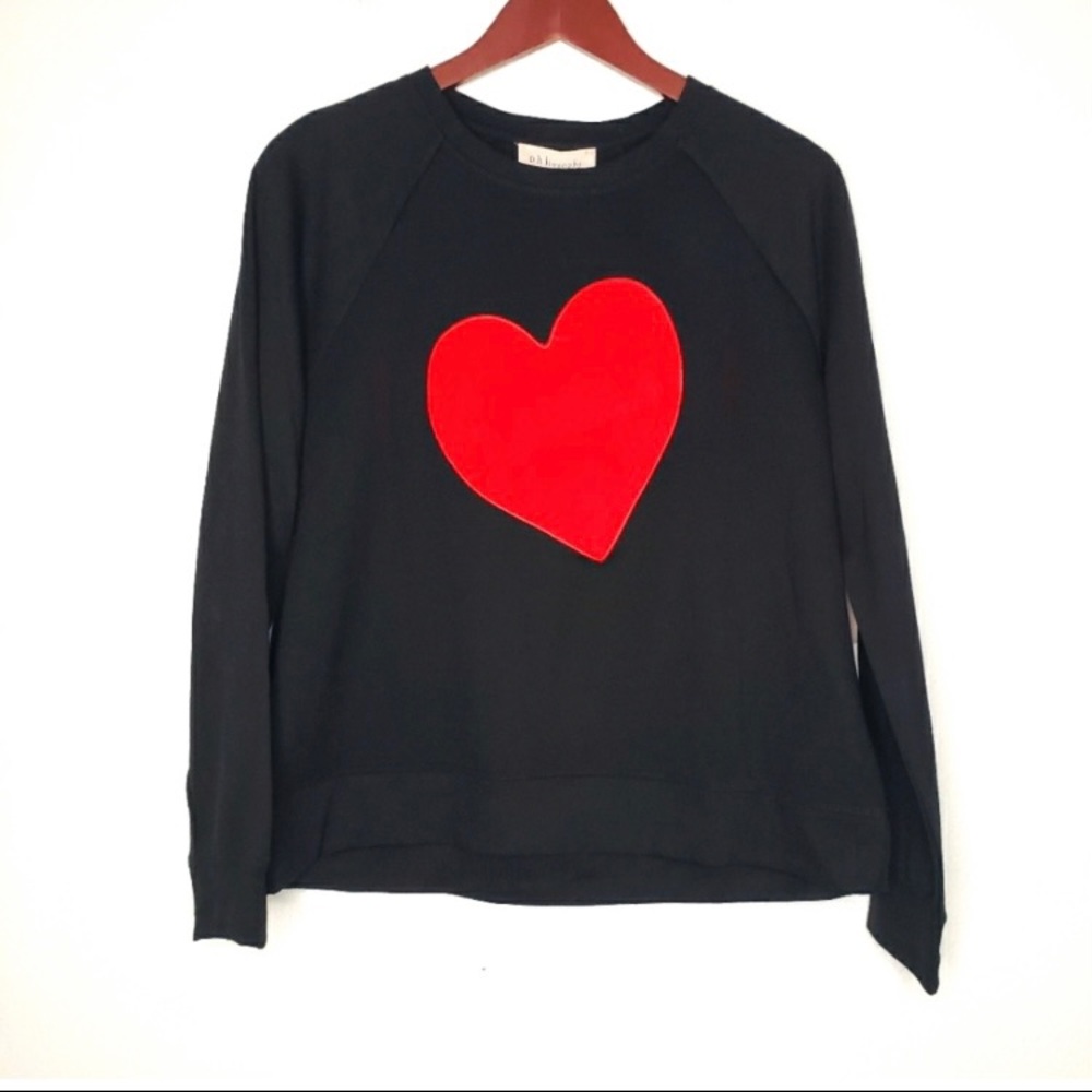 NWT Philosophy red heart Valentine sweatshirt size M